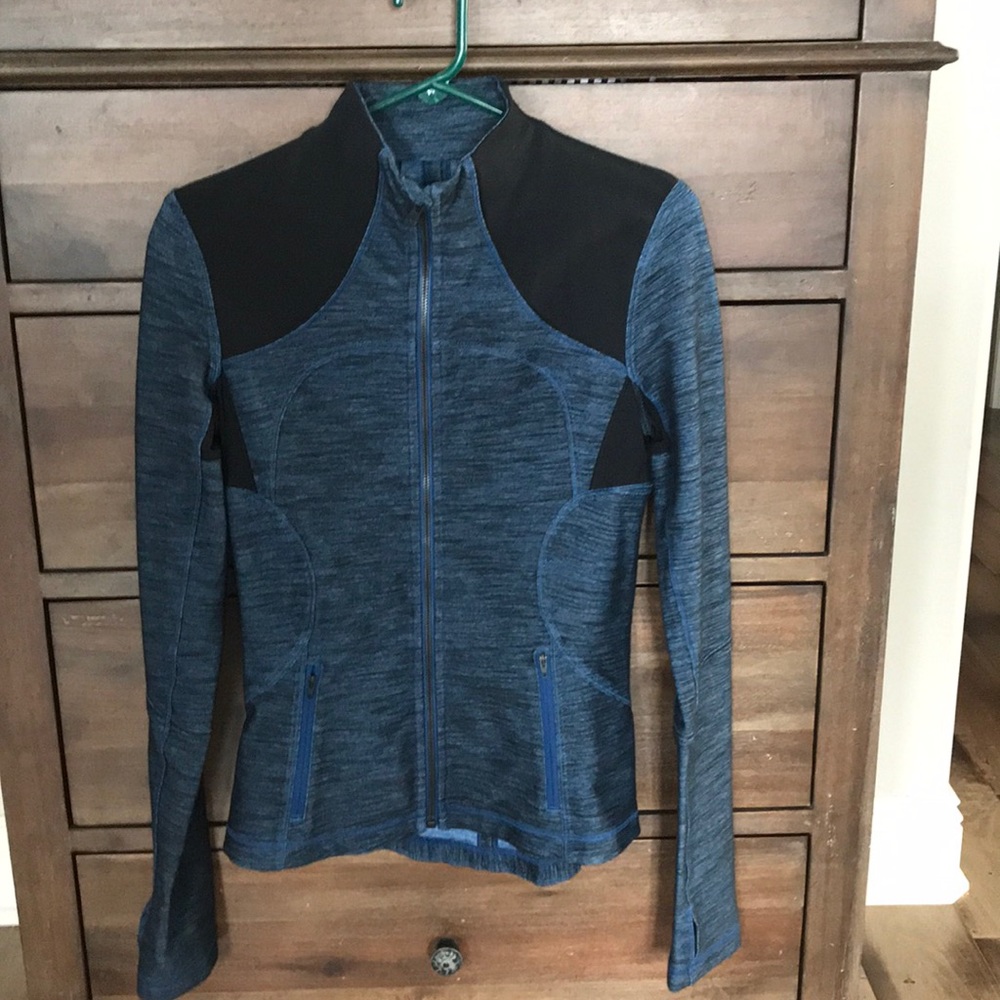Lululemon zip up size 6